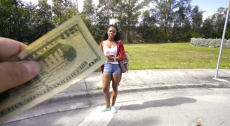 Young ebony with a hot figure Haylee Wynters takes a white dong for money