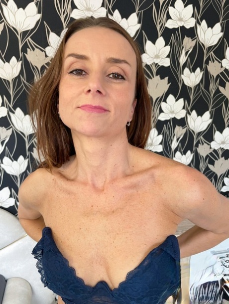Anilos starring Little Renny XXX Pics